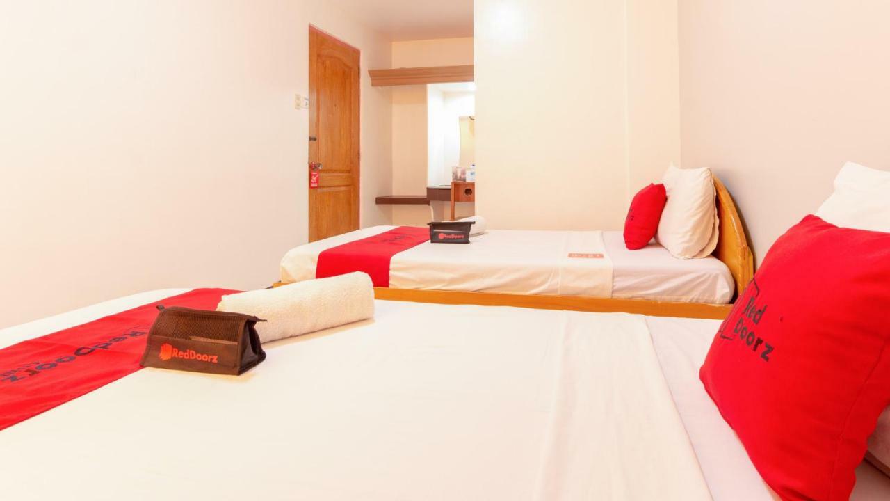Reddoorz @ Paterno Street Tacloban Otel Dış mekan fotoğraf