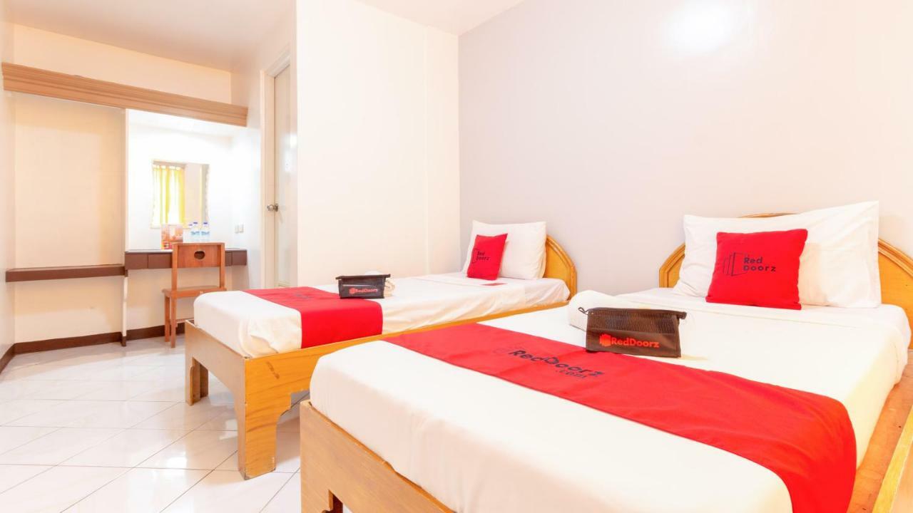 Reddoorz @ Paterno Street Tacloban Otel Dış mekan fotoğraf