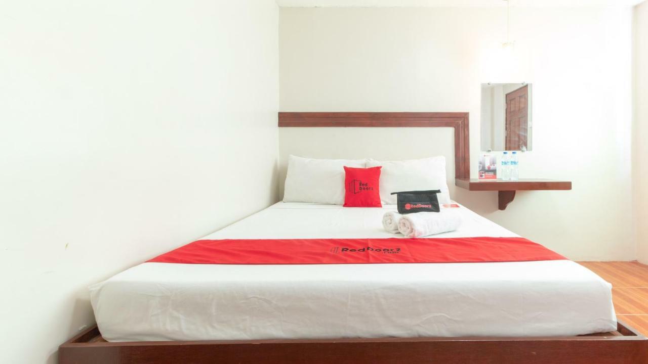 Reddoorz @ Paterno Street Tacloban Otel Dış mekan fotoğraf