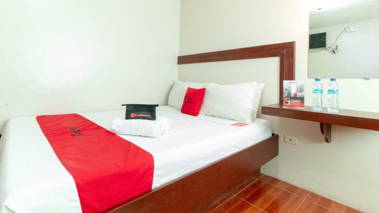 Reddoorz @ Paterno Street Tacloban Otel Dış mekan fotoğraf