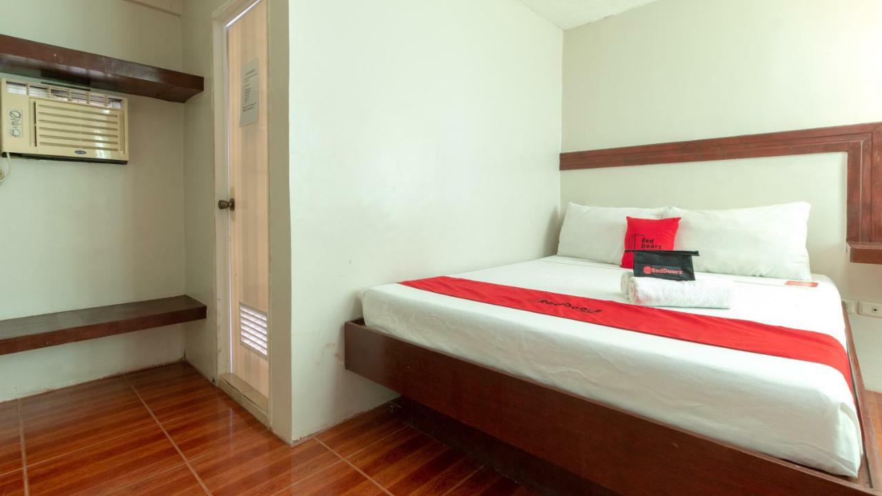 Reddoorz @ Paterno Street Tacloban Otel Dış mekan fotoğraf
