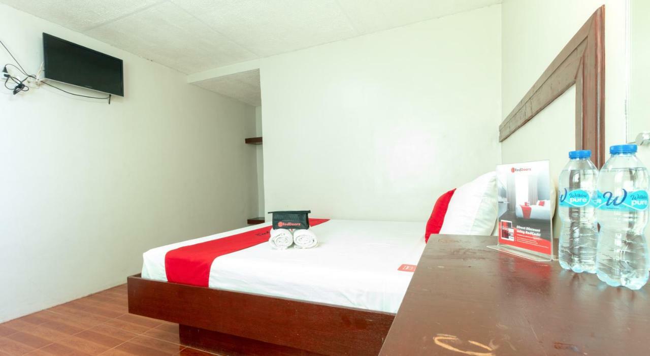 Reddoorz @ Paterno Street Tacloban Otel Dış mekan fotoğraf